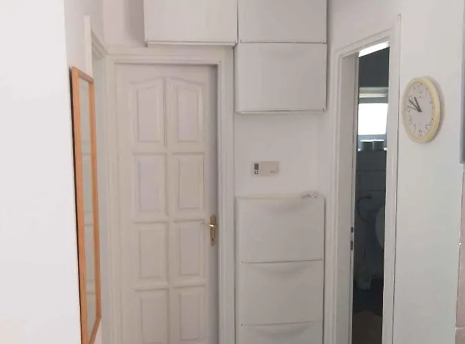 In 41941 Balatonlelle