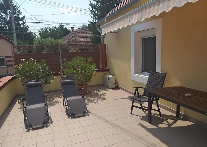 Semesterbostad In 41941 *